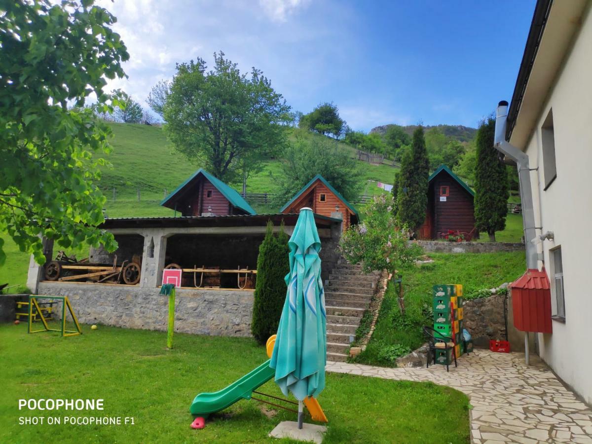 Bungalovi Vukovic Mojkovac Ngoại thất bức ảnh
